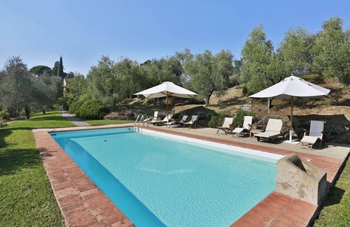 Lucca Villa | Villa in Mutigliano with 3 bedrooms sleeps 6