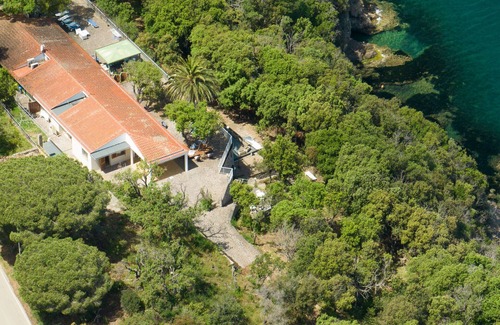 Capoliveri Villa | Villa in Naregno with 9 bedrooms sleeps 9