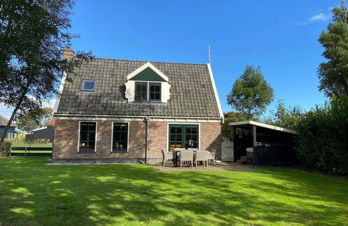 Hippolytushoef Villa | Villa in Netherlands with Hot Tub & Garden
