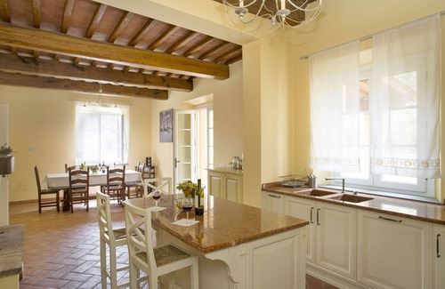 Lucca Villa | Villa in Santo Stefano with 5 bedrooms sleeps 10