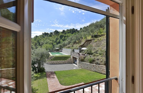 Lucca Villa | Villa in Santo Stefano with 5 bedrooms sleeps 10