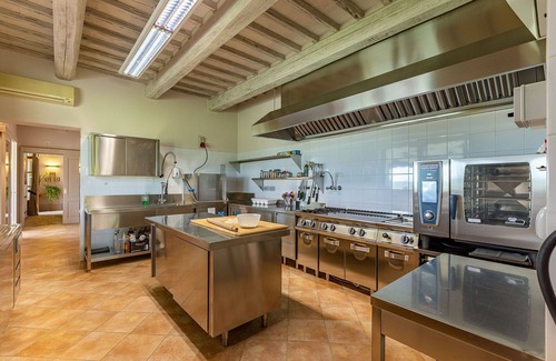 Sarteano Villa | Villa in Sarteano with 13 bedrooms sleeps 26