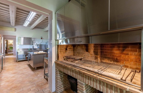 Sarteano Villa | Villa in Sarteano with 13 bedrooms sleeps 26