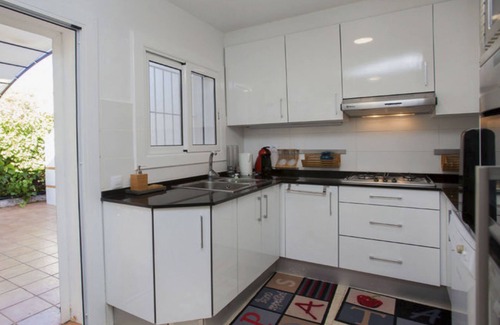 Quint Mar Ski Chalet | Villa in Sitges with private pool. Ideal for families.
