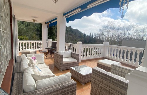Quint Mar Ski Chalet | Villa in Sitges with private pool. Ideal for families.