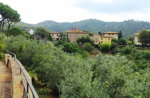 Giugnano Apartment | Villa in Tuscany near Vinci Museum