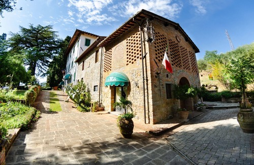 Uzzano Villa | Villa in Uzzano with 4 bedrooms sleeps 10
