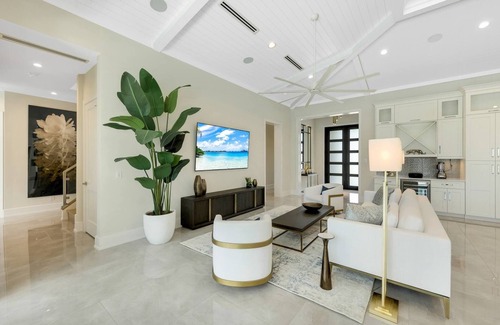 Pelican Ski Chalet | Villa Indian Summer