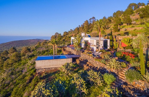 Puntagorda Villa | VILLA INFINITE PLACE nModern Bauhaus design villa with fantastic sea views