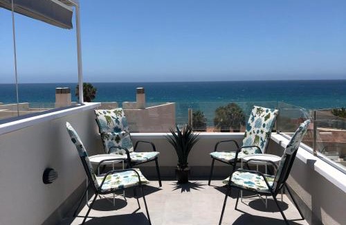 Los Puertos House | Villa Isla Plana - right by the sea