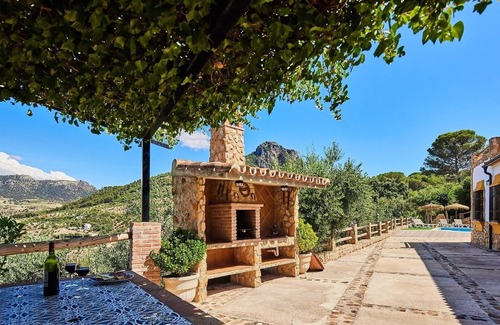 El Gastor Villa | Villa Jael El Gastor by Ruralidays