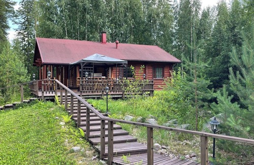 Lotjola Villa | Villa Joutsen in Saimaa with jacuzzi