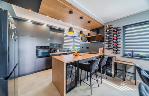 Varazdin House | Villa Joy With Pool and Hot Tub, Sračinec, Croatia