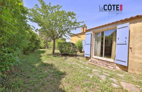 Gignac-la-Nerthe House | Villa Jungle