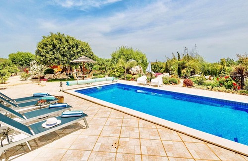 Espargal Villa | Villa Karibou with Fruit Garden and Private Pool