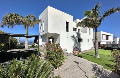 Santa Ursula Apartment | Villa Karina by The Ocean Rentals