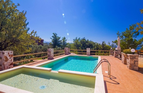 Chania Villa | Villa Kastro - Ágios Matthaíos ,Crete