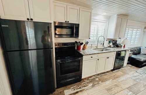 Safety Harbor Villa | Villa Key West "Villas by Christine"