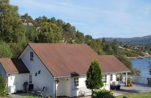 Fitjar House | Villa Kråko by Interhome