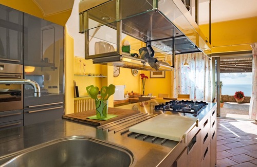 Borgio Verezzi Apartment | Villa L'orizzonte con vista