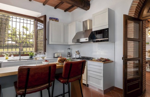 Santarello Villa | Villa la Monarca 16, Emma Villas