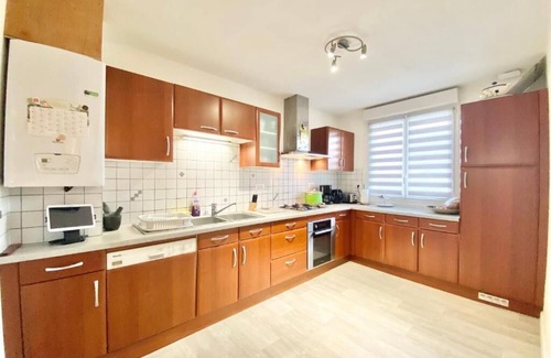 Ergue-Gaberic House | Villa La Réunion – Cozy House with 3 Bedrooms – 6 Guests – Veranda and Garden