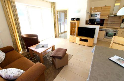 Alt Gaarz Apartment | Villa Leuchtturm Wohnung Cora