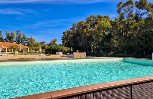 Alghero Cottage | Villa Libeccio for 9 persons close to the beach with shared swimming pool