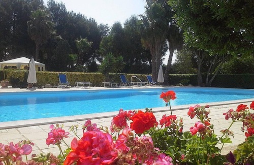 Tuglie House | Villa Lippia B: A characteristic and welcoming two-story apartment that is part of a villa in the characteristic style of the Apulian countryside, with Free WI-FI.