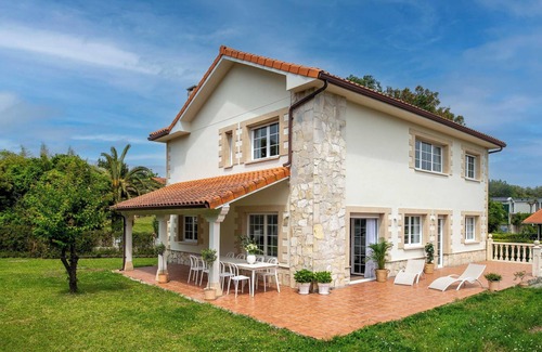 Somo Villa | Villa "los Tranquilos" a 400 Metros de la Playa de Somo