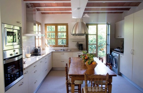 Alzira Villa | Villa "Luz Casa Valenciana Siglo XIX" with Mountain View, Pool & Wi-Fi