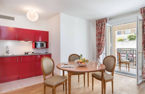 Puteaux Apartment | Villa Médicis Puteaux