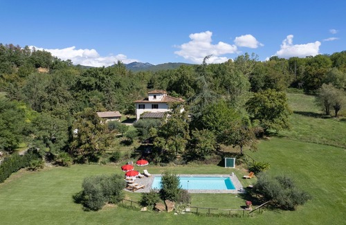 Terranuova Bracciolini Villa | VILLA MARINA, Private Villa in the Tuscan Countryside with Pool (Concierge service available)