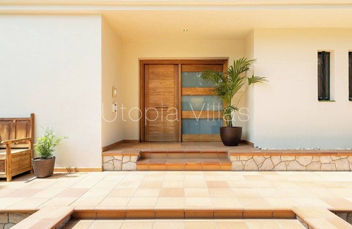 Passeig Maritim House | Villa Mahe by Utopia Villas