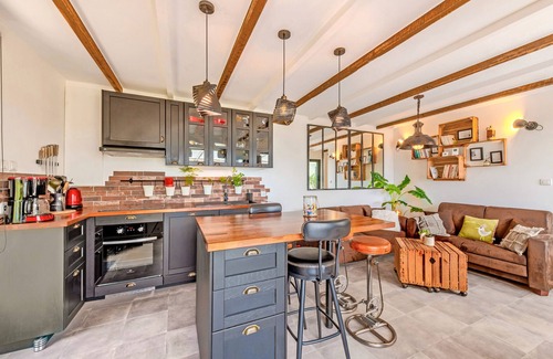 Plouider Villa | Villa 'Maison Vue Mer Avec Piscine' with Sea View, Private Pool and Wi-Fi