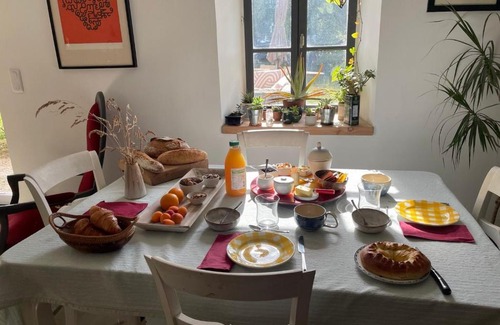 Thury Bed & Breakfast | Villa Mandala