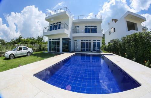 Santa Veronica Villa | VILLA MANDALAY