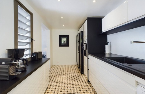 Devet Villa | Villa ManonJul Estate (5 bedrooms)