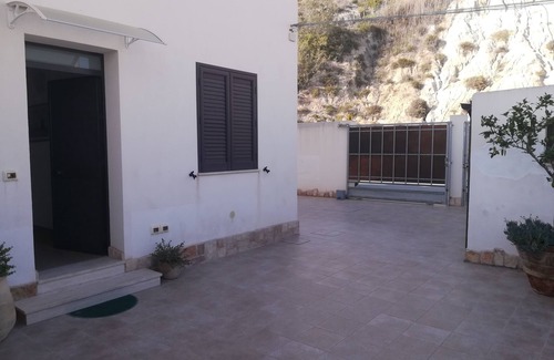 Porto Empedocle Villa | Villa "Mare D'Amuri" - Villa by the sea a short distance from the Scala dei Turchi