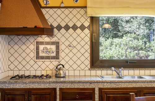 Campanedda House | Villa 'Maria Antonietta' with Private Garden and Wi-Fi