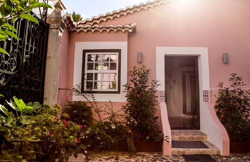 Cruz Quebrada Cottage | Villa Marquês a Secular House close to Lisbon