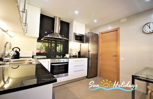 El Vendrell Villa | Villa Martina with private pool and large garden