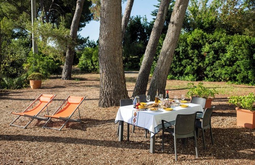 Torrelavit Villa | Villa "Masia Can Comas" with Pool, Garden & Wi-Fi
