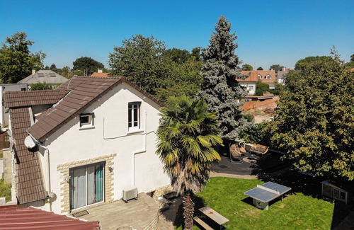 Villemoisson-sur-Orge Villa | Villa Maxonale near Paris for your desired stay