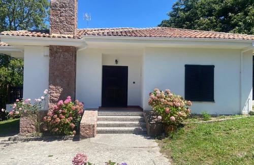 Riego Ski Chalet | Villa May en Riegu, Vidiago, Llanes
