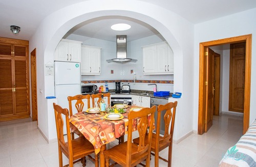 Playa Blanca Villa | Villa Mimosa - Luxury Villa, 3 Bed, Sea Views, Pool & Jacuzzi, Close to Town