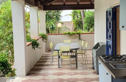 Torre San Giovanni Villa | VILLA MIRABELLE, 8 Pt, TORRESANGIOVANNI, MARINA di UGENTO (LE) 200m from the Sea.