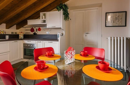 Varenna Apartment | Villa Monti: apt. Primrose