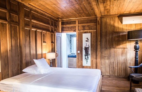 Banjar Semer House | Villa MUNAROSE Joglo