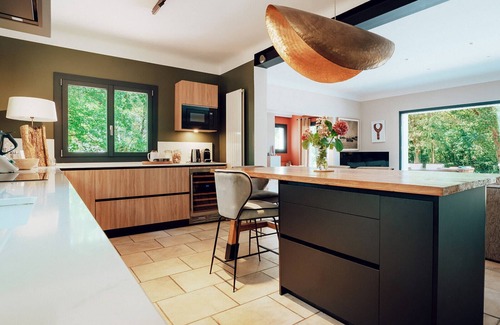 Arbonne Villa | Villa near Biarritz, heated pool, wooded grounds
